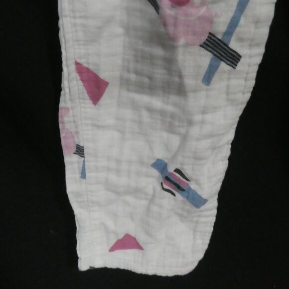 Unbranded | medium | Geometric & Pink Pig Patterned Lounge / Pajama Pants - Picture 8 of 16